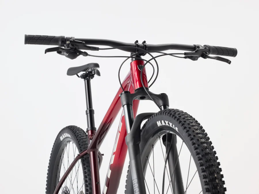 Bicicleta Trek Marlin  7 Sram SX 12V. H. Rockshox Judy 29 (Fury Red Fade )
