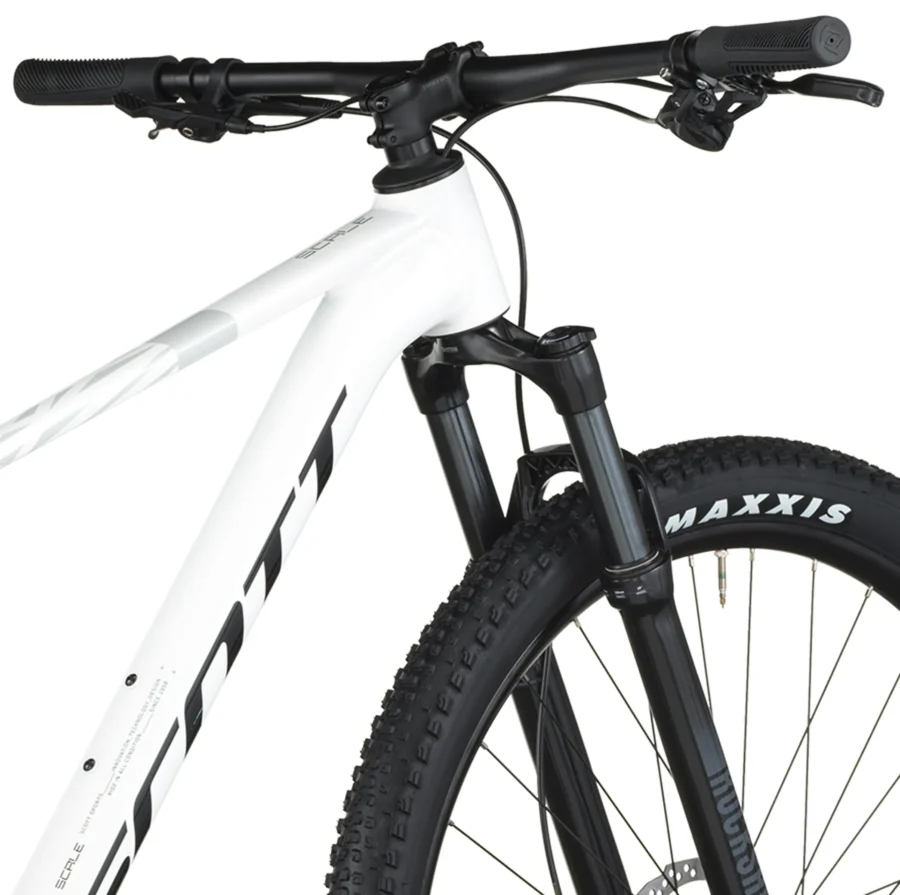 Bicicleta Scott Scale 940 Aluminio Deore 12V. H. Rocxkshox Judy 29 (Blanca)