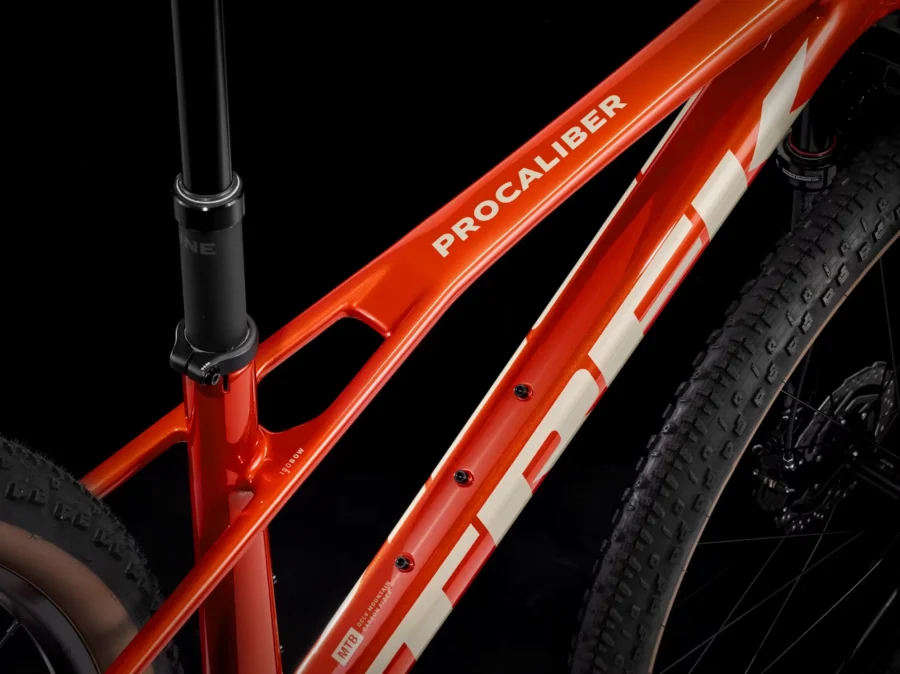 Bicicleta MTB Trek Procaliber 9.5 Shimano Deore 12V. H. Rockshox judy Gold TK (Lava) 29er